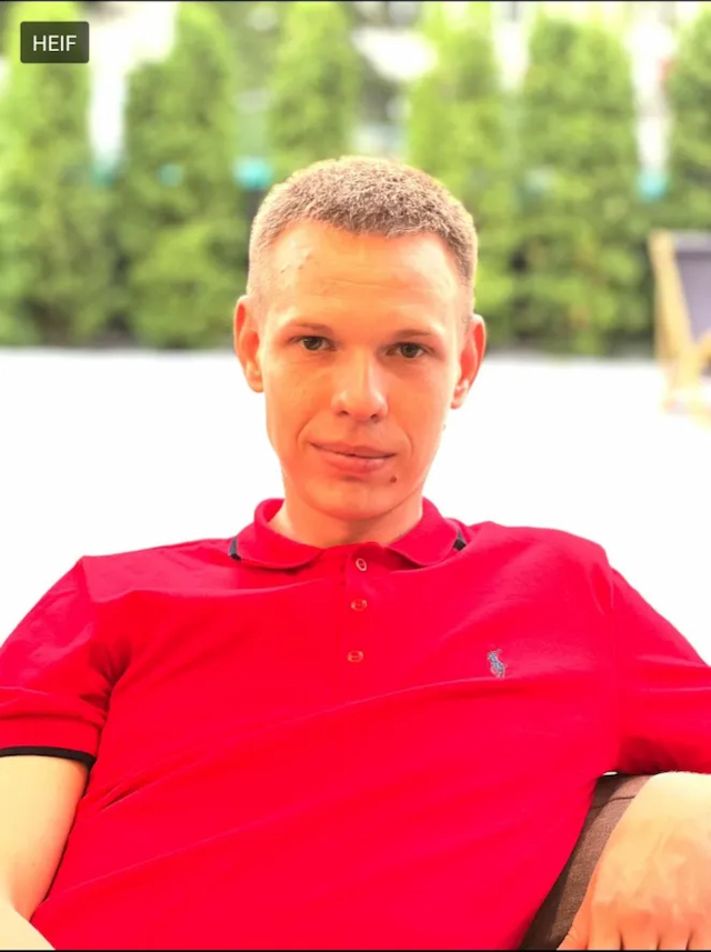 Владислав Товстий